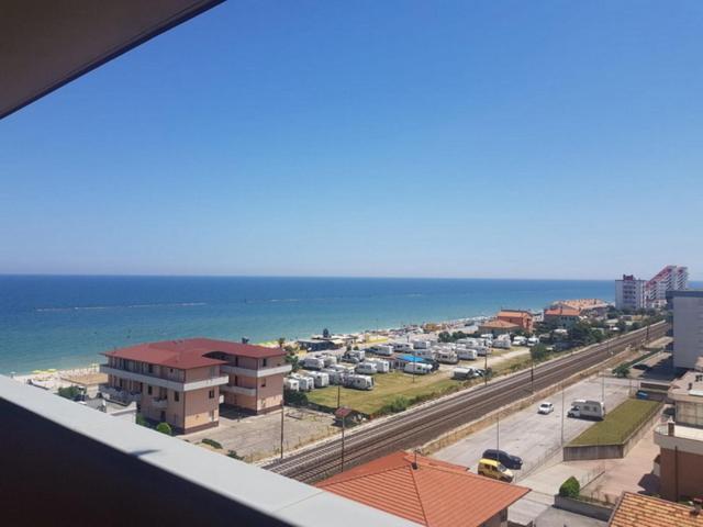Condominio Cesano Mare มาร็อตตา ภายนอก รูปภาพ